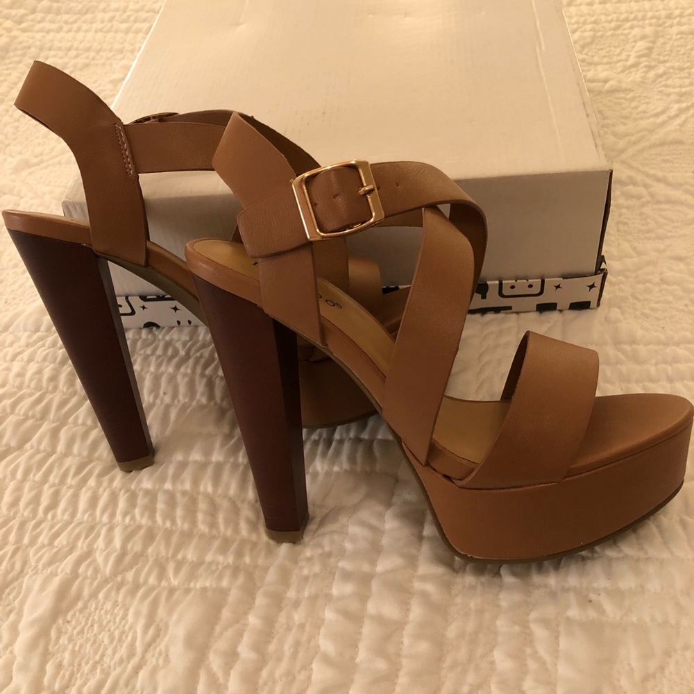 HEELS BRAND NEW